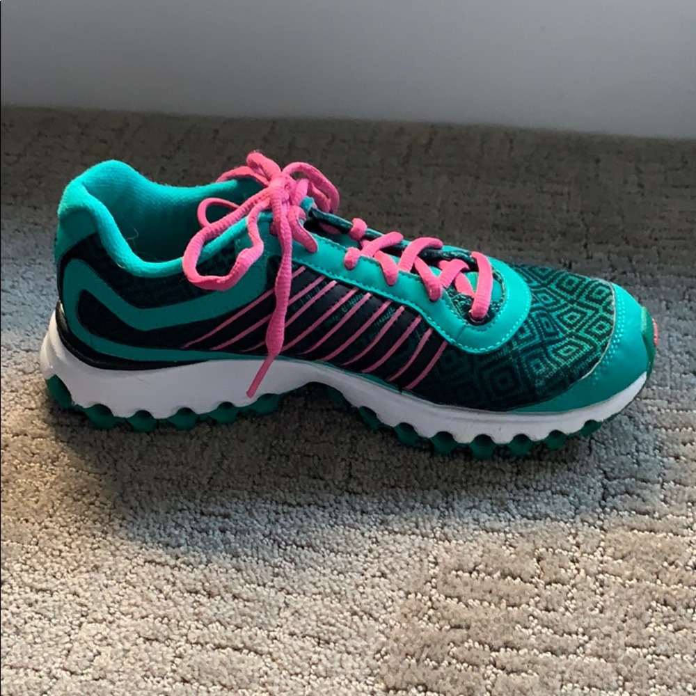 K-Swiss Green and Link Sneakers with Aztec Pattern